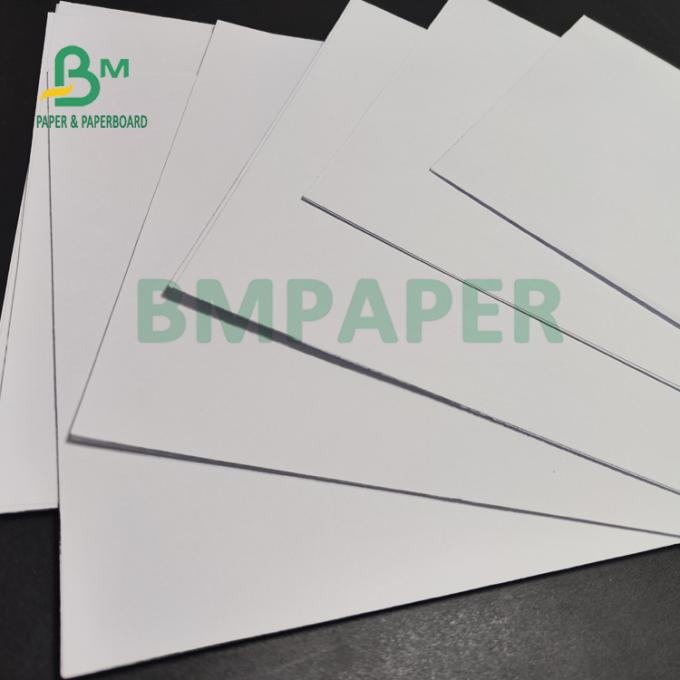팜플렛 890 밀리미터 평활 표면을 위한 120gsm 160gsm 차감 계산된 본드지