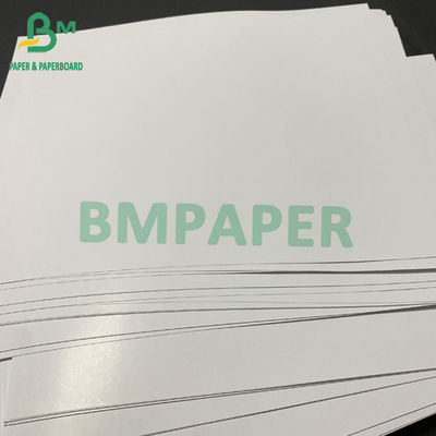 157gsm 하얀 아트페이퍼 C1S C2S 54 인치 넓이 Ｘ 210m 길이 3 인치 핵심