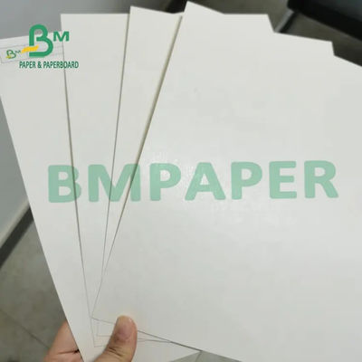 660 × 780 밀리미터는 점보 이사회 백색 흡수제 카드를 더럽히는 테스터 백색을 향기로 채웁니다