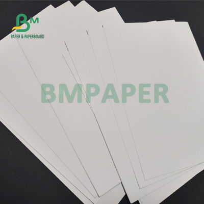 의복 행택 30 Ｘ 40을 위한 170gsm 190gsm C1S 아이보리 SBS 판지는 높은 순백으로 조금씩 움직입니다