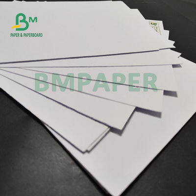 팜플렛을 위한 200gsm 250gsm 우드프리 비도공지 이사회 720 밀리미터 Ｘ 1020 밀리미터