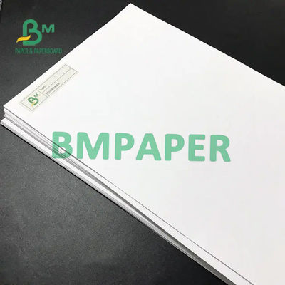 대형롤은 하얀 표백된 백서 160gsm 180gsm 200gsm Offet 프린팅 피아펠을 도금하지 않았습니다