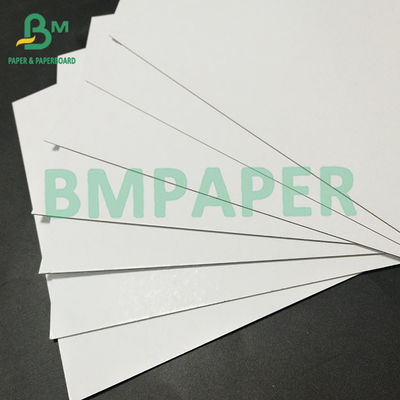 높은 강도 및 단단성 양면 하얀 코팅 듀플렉스 보드 540gsm 1mm 제품 포장 상자