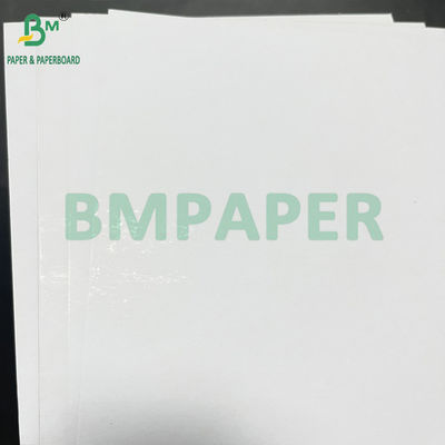 높은 딱딱성 1.2mm 회색 코어 양쪽 흰색 두꺼운 보드 반짝이는 표면