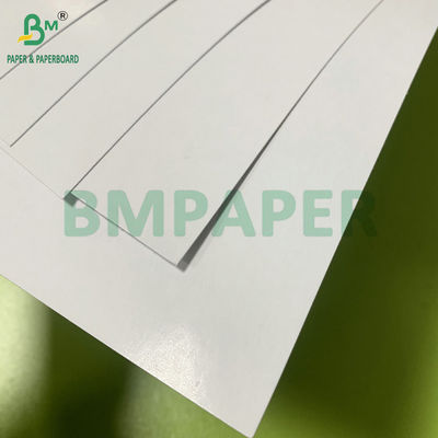 부드러운 밝기 310gm 320g 고 투명성 블랙 코어 포커 게임 종이