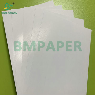 부드러운 밝기 310gm 320g 고 투명성 블랙 코어 포커 게임 종이